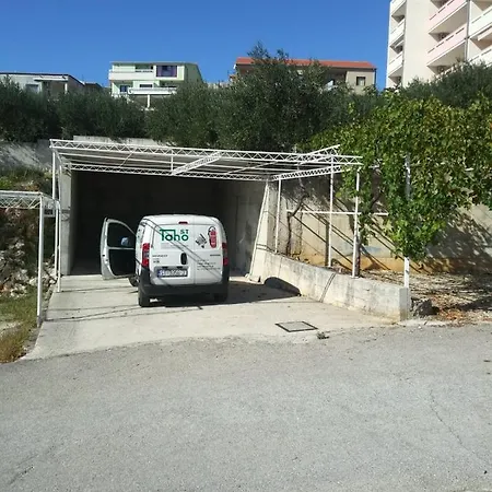 Apartament With Parking Space Mavarstica, Ciovo - 8685 Trogir