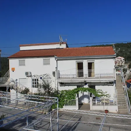 Apartament With Parking Space Mavarstica, Ciovo - 8685