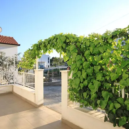 With Parking Space Mavarstica, Ciovo - 8685 Apartmán Trogir