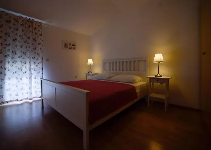 With Parking Space Mavarstica, Ciovo - 8685 Appartement *