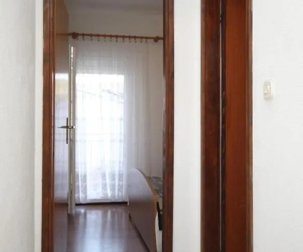 Appartement With Parking Space Mavarstica, Ciovo - 8685
