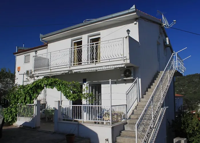 With Parking Space Mavarstica, Ciovo - 8685 * Trogir