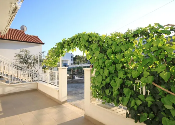 With Parking Space Mavarstica, Ciovo - 8685 Appartement Trogir